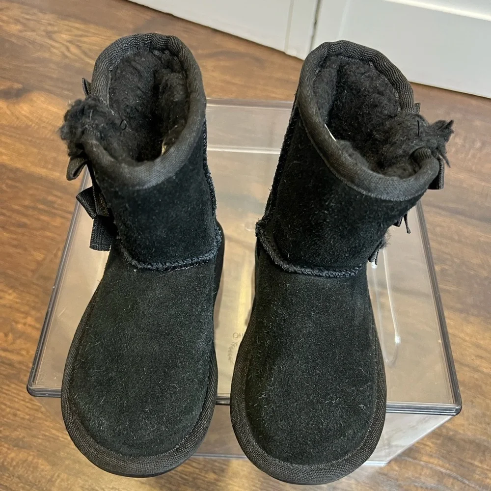 Koolaburra By Ugg Kids Victoria Short Boot Size Kids 6 Color Black